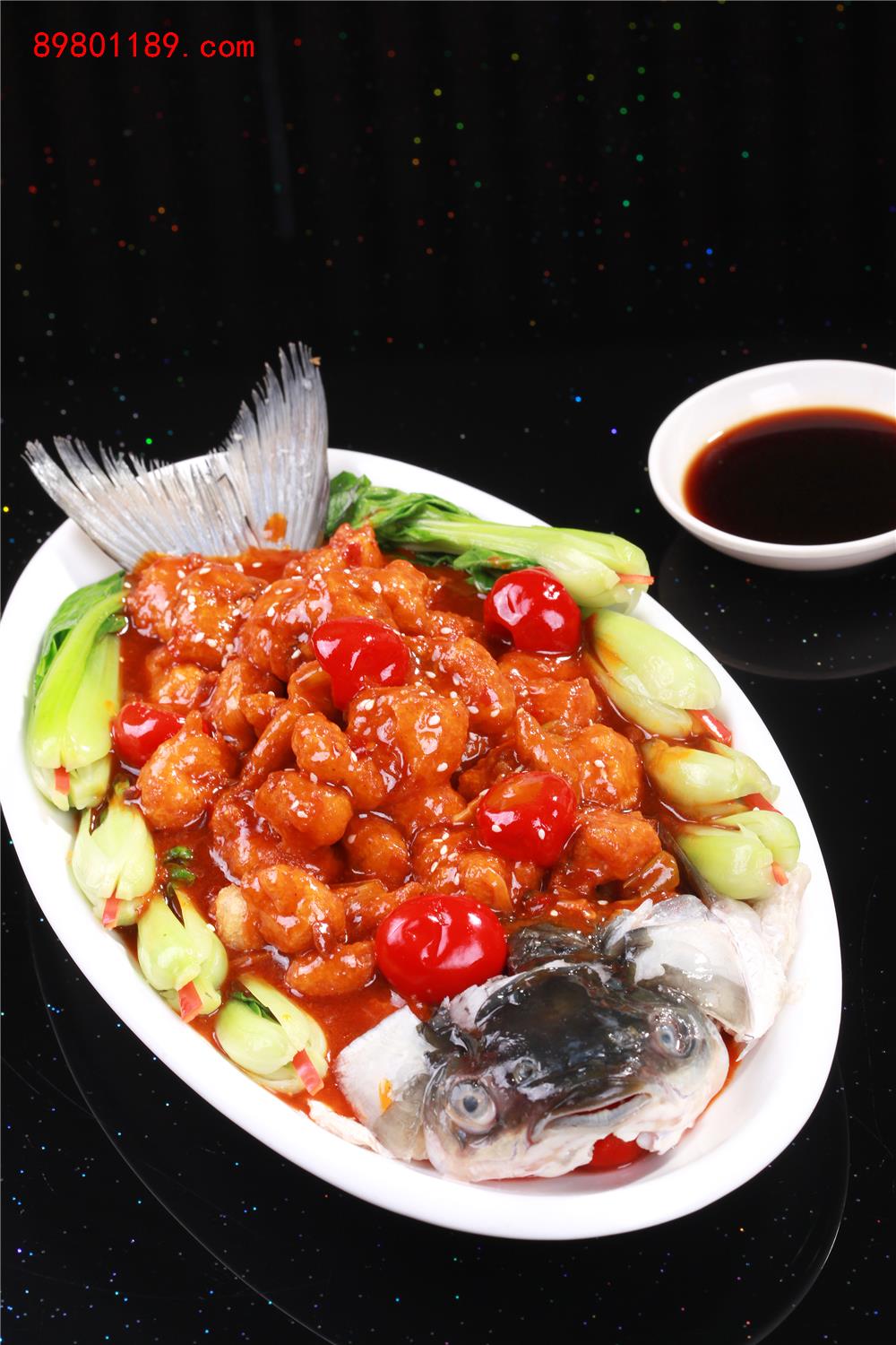 吉祥鸿福鱼